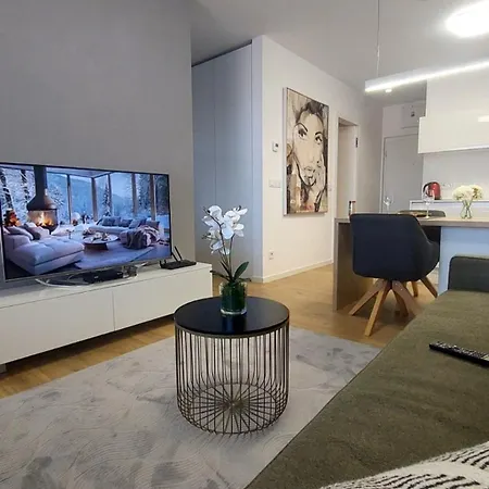 Apartman Rove With Privat Parking Free Kosice Exterior photo